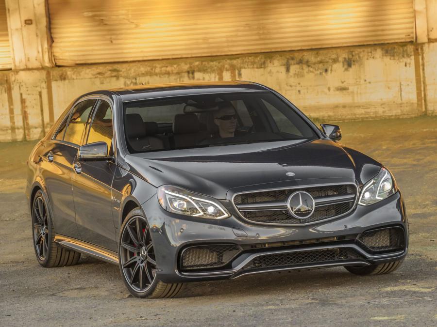  Mercedes-Benz E63 AMG S-Model 2013 года  (US) (фото 5 из 6)